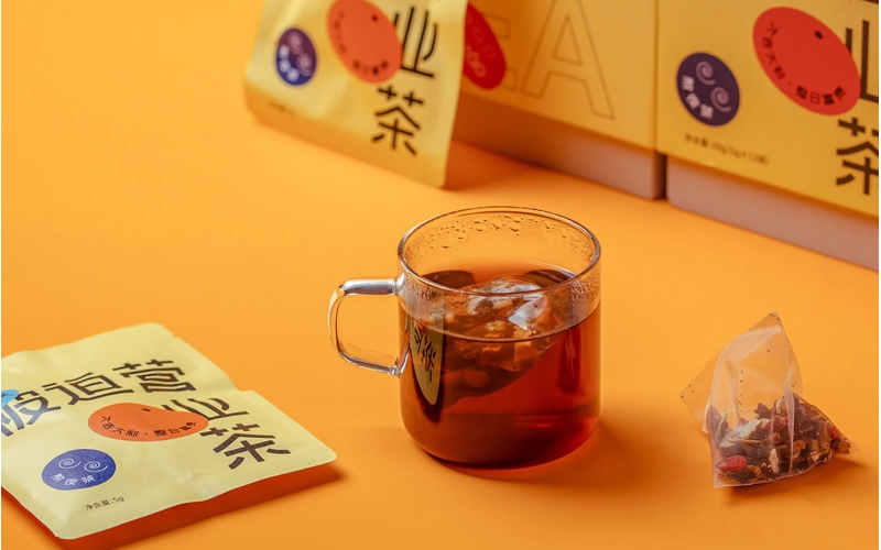 復古的茶葉包裝，它有整潔簡約的設計風格